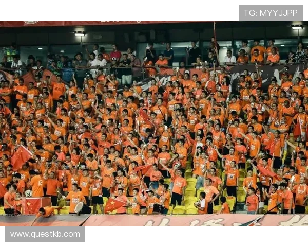 恩波利队在MK体育报道中展现出顽强拼搏精神赢得球迷热烈支持 恩波利队在MK体育报道中展现出顽强拼搏精神赢得球迷热烈支持